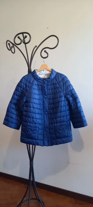 Giacca reversibile fantasie fiori blu e bianchi