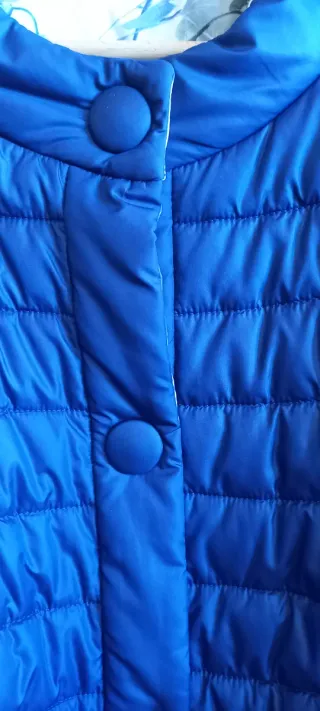 Giacca reversibile fantasie fiori blu e bianchi