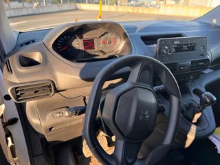 Peugeot Partner 2020 blanca XL