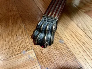 Mesa redonda de madera extensible y sillas gratis