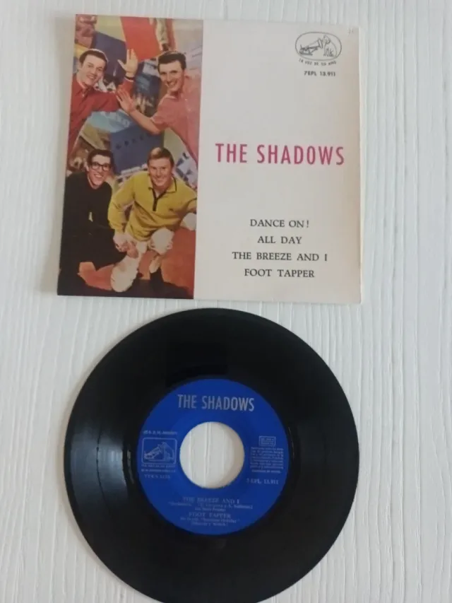 SINGLES THE SHADOWS