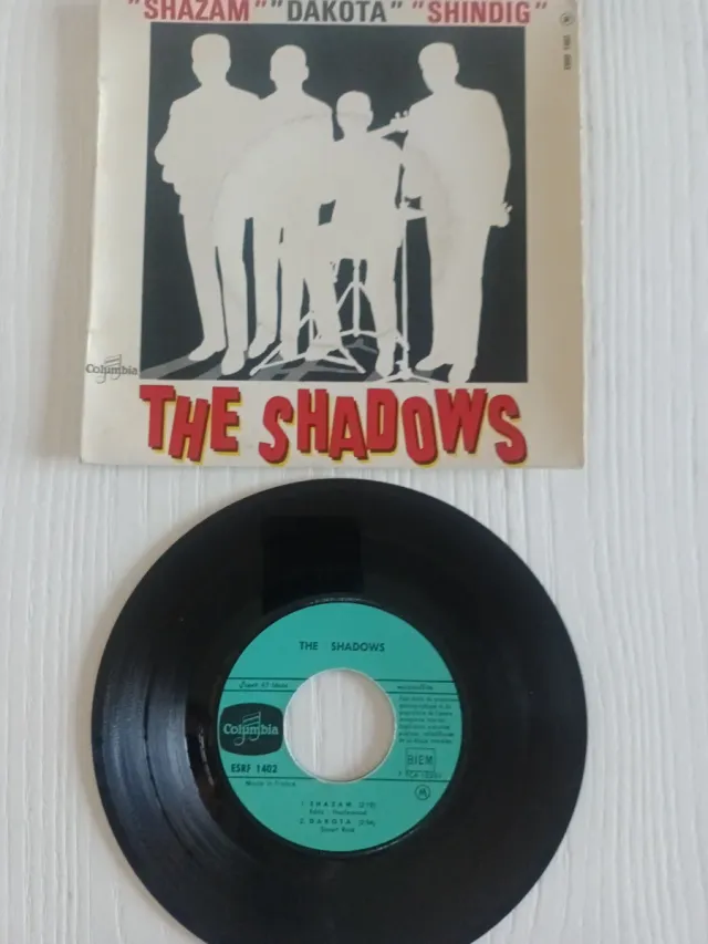 SINGLES THE SHADOWS