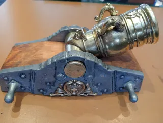 Cañón bombarda antigua