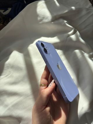 iPhone 12 64GB Morado