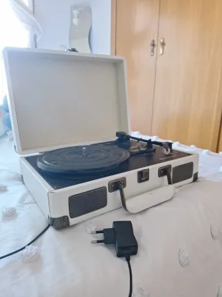 Tocadiscos Maletín Vintage Digitnow! Blanco