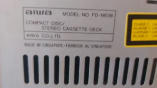 Minicadena Aiwa CD/Doble Cassette/Radio