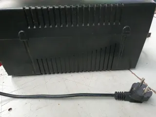 Gruppo di continuità UPS batteria