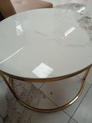 2 Tavoli da Salotto Rotondi in Marmo e Metallo