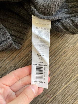 Jersey Renatta & Go gris con hombro descubierto