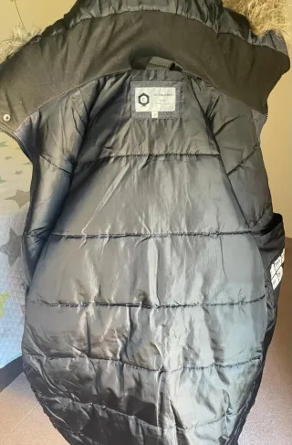 Abrigo chico gris y negro talla M