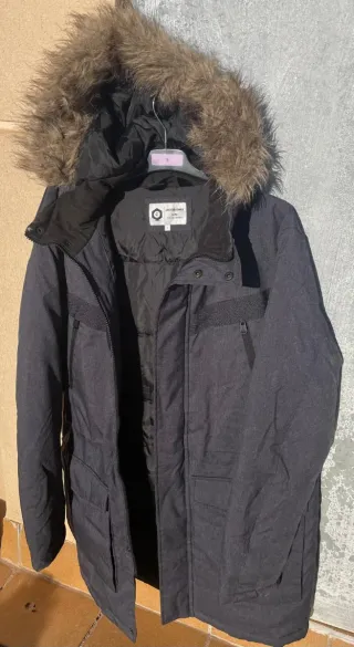 Abrigo chico gris y negro talla M