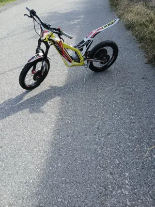 Moto niño TRS ONE Kids