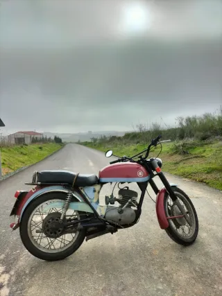 Montesa Impala 175 con ITV