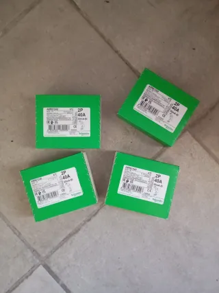 4 x Interruptor Diferencial Schneider 40A 30mA