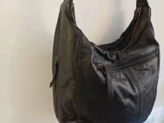 Bolso de cuero negro Marca: Wou wod