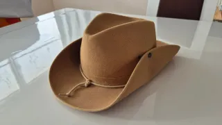 Sombrero estilo cowboy beige