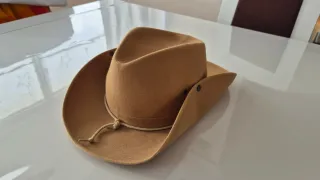 Sombrero estilo cowboy beige