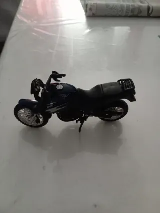 Moto de juguete Tiger