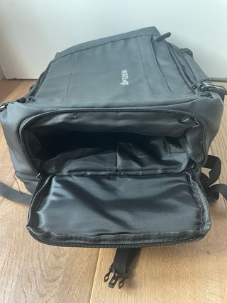 Mochila Portátil Negra (NUEVA) - Estilo Ejecutivo/