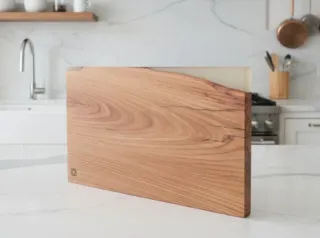 Tagliere castagno secolare e resina