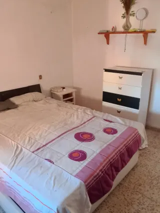 Se alquila habitación compartida pero hoy urgente