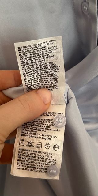 Blusa de H&M en color azul turquesa. Talla S mujer