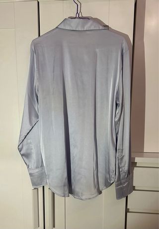 Blusa de H&M en color azul turquesa. Talla S mujer