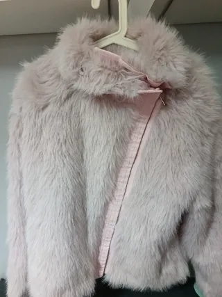 Chaquetón pelo rosa talla única.