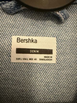 Cazadora vaquera Bershka azul