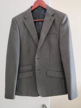 Americana gris hombre