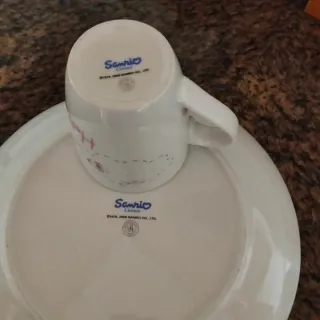 Taza y plato grande Hello Kitty