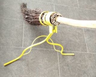 Escoba Harry Potter - Parte Dorada