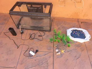 Pecera 60-70L con accesorios