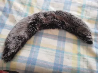 Collo pelliccia sintetica nero/grigio