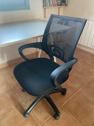 Mesa escritorio IKEA Trotten 160x80 + Silla oficin