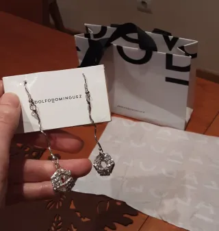 Pendientes Adolfo Domínguez + Bolsa