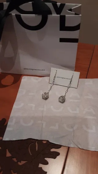 Pendientes Adolfo Domínguez + Bolsa
