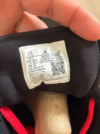 Jordan 1 Retro Low Siren Red 38.5