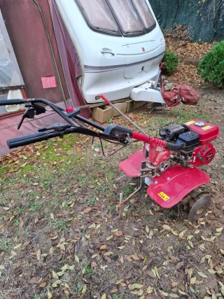 Lote de maquinaria agrícola y de jardinería