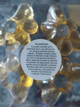 Candele galleggianti a forma di fiore