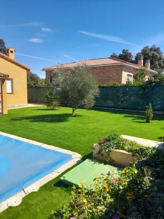 Césped artificial decorativo