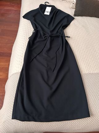 Vestido Negro Zara Cuello Drapeado Talla S