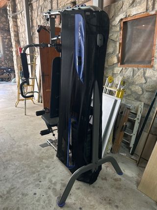 Máquina de gimnasio multifunción