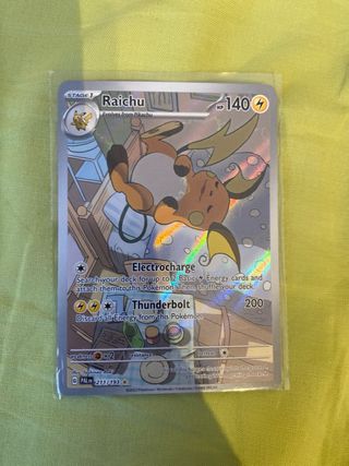 Carta Pokémon Raichu Full Art 211/193 en ingles