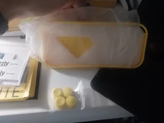 Custodia e vetro temperato per Nintendo Switch Lite giallo