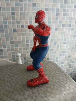 Figura Spiderman 40cm con movimiento