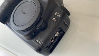 Canon 5d mask 2 + bateria+ tarjeta+cargador