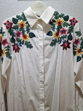 Camisa Zara bordada Talla XS