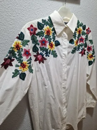 Camisa Zara bordada Talla XS