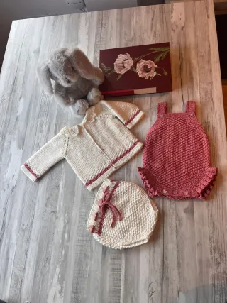 Conjunto chaqueta ,pelele, y ranita